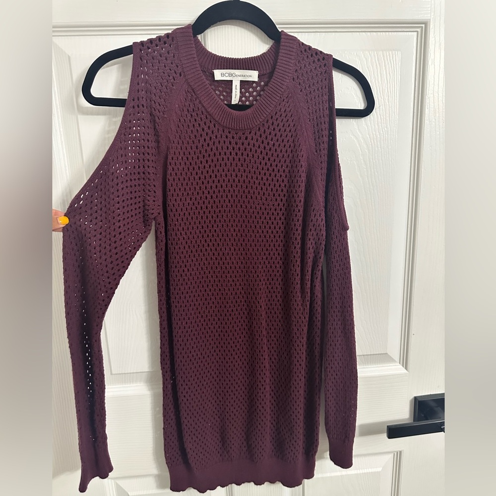 BCBGeneration Off-the-Shoulder burgandy Sweater